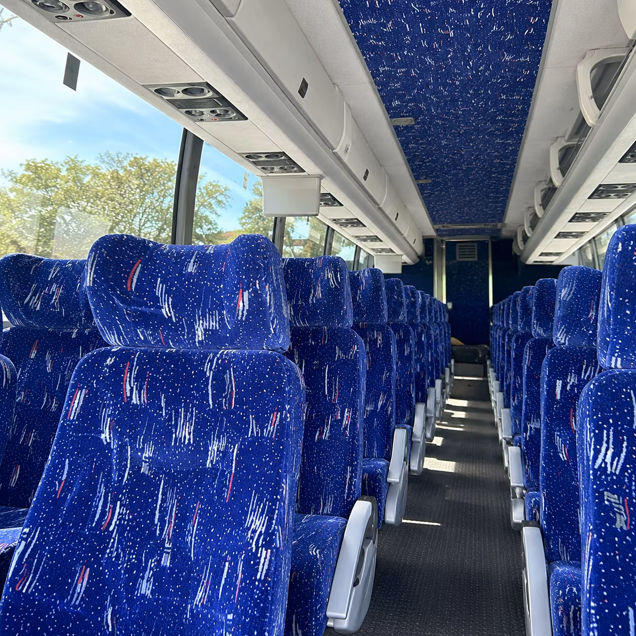 charter buses to credit one stadium for the charleston open