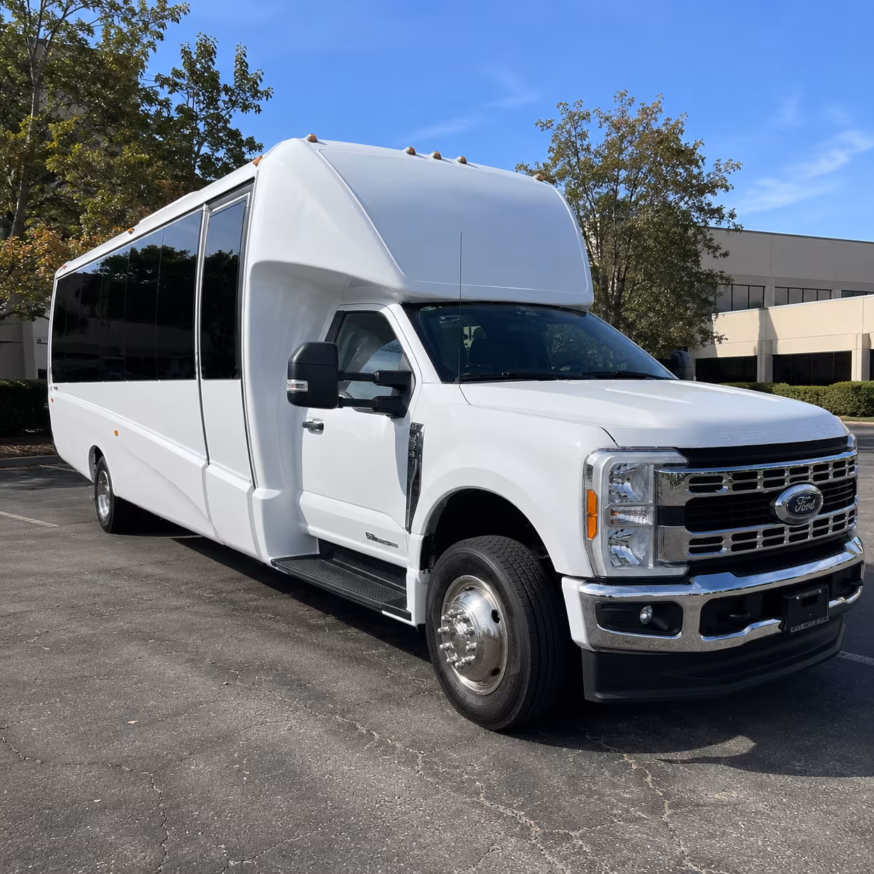 field trip buses to the south carolina aquarium and children s museum of the lowcountry