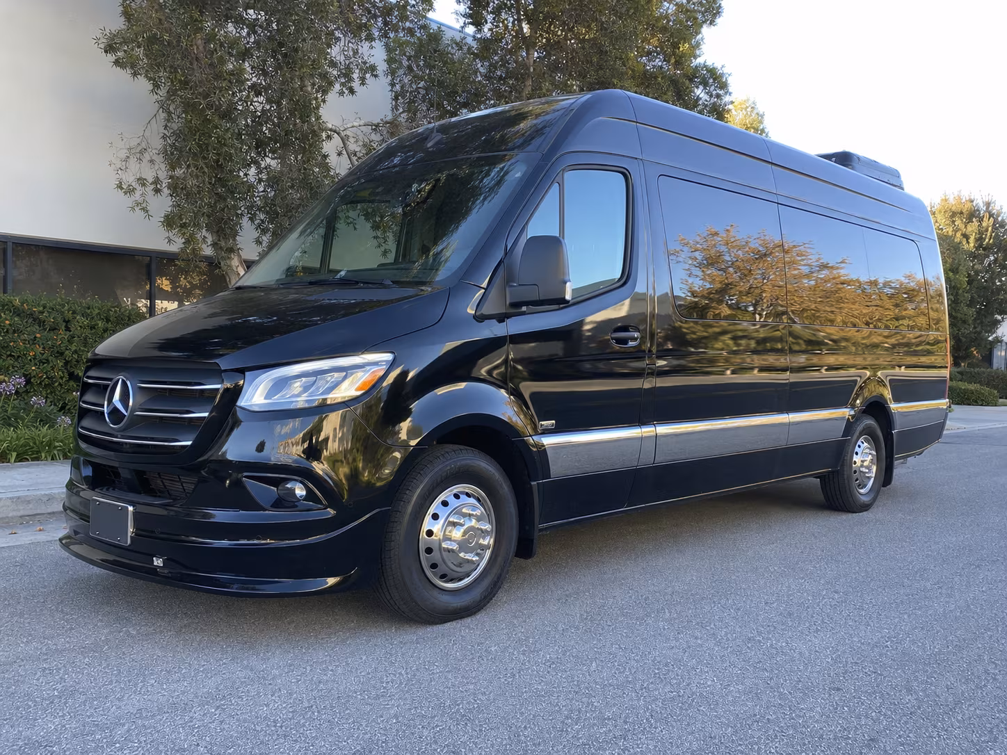 florence book shuttle buses for employees in florence