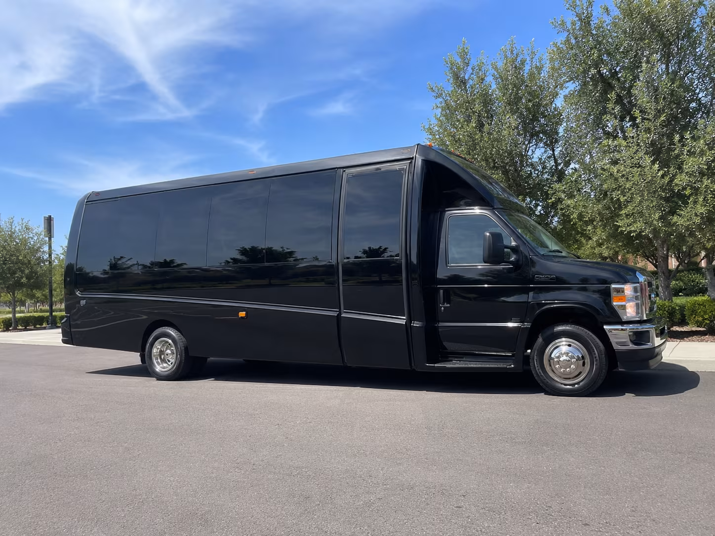 mountpleasantcharterbuscompany com lets you find the right bus for the credit one charleston open cooper river bridge run and every major charleston event