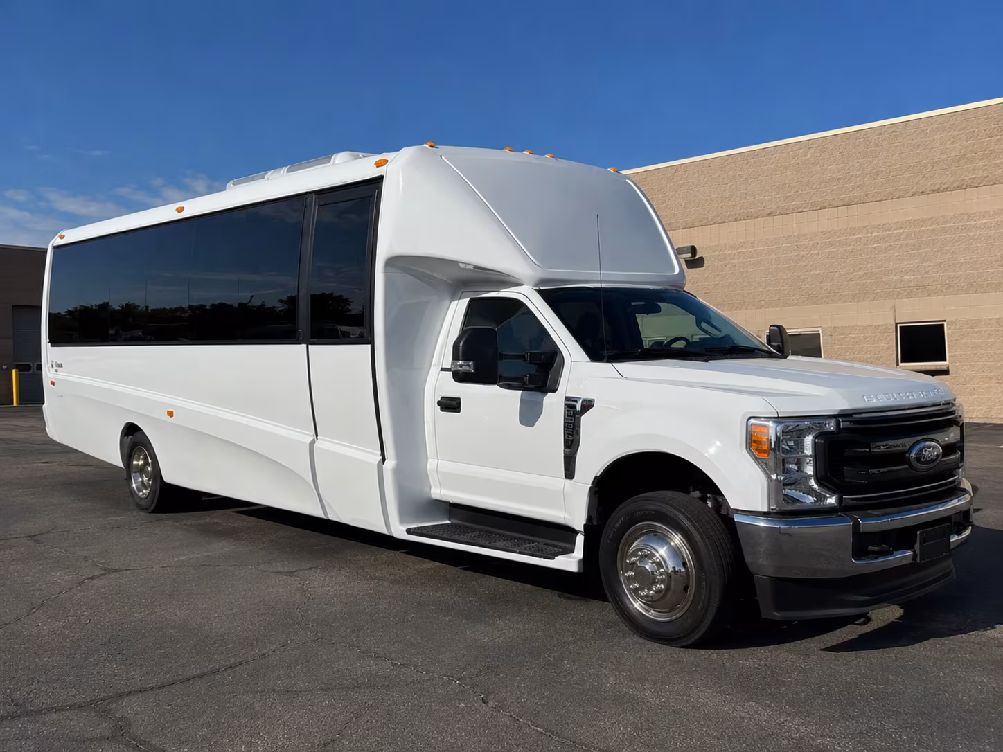 your bachelorette wine tour deserves the right bus